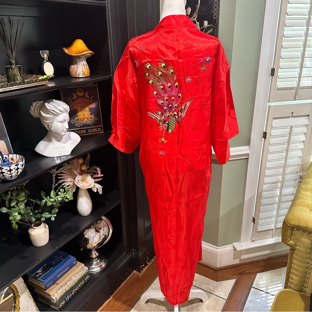 Vintage Golden Bee Red Embroidered Peacock Kimono Robe – Size M